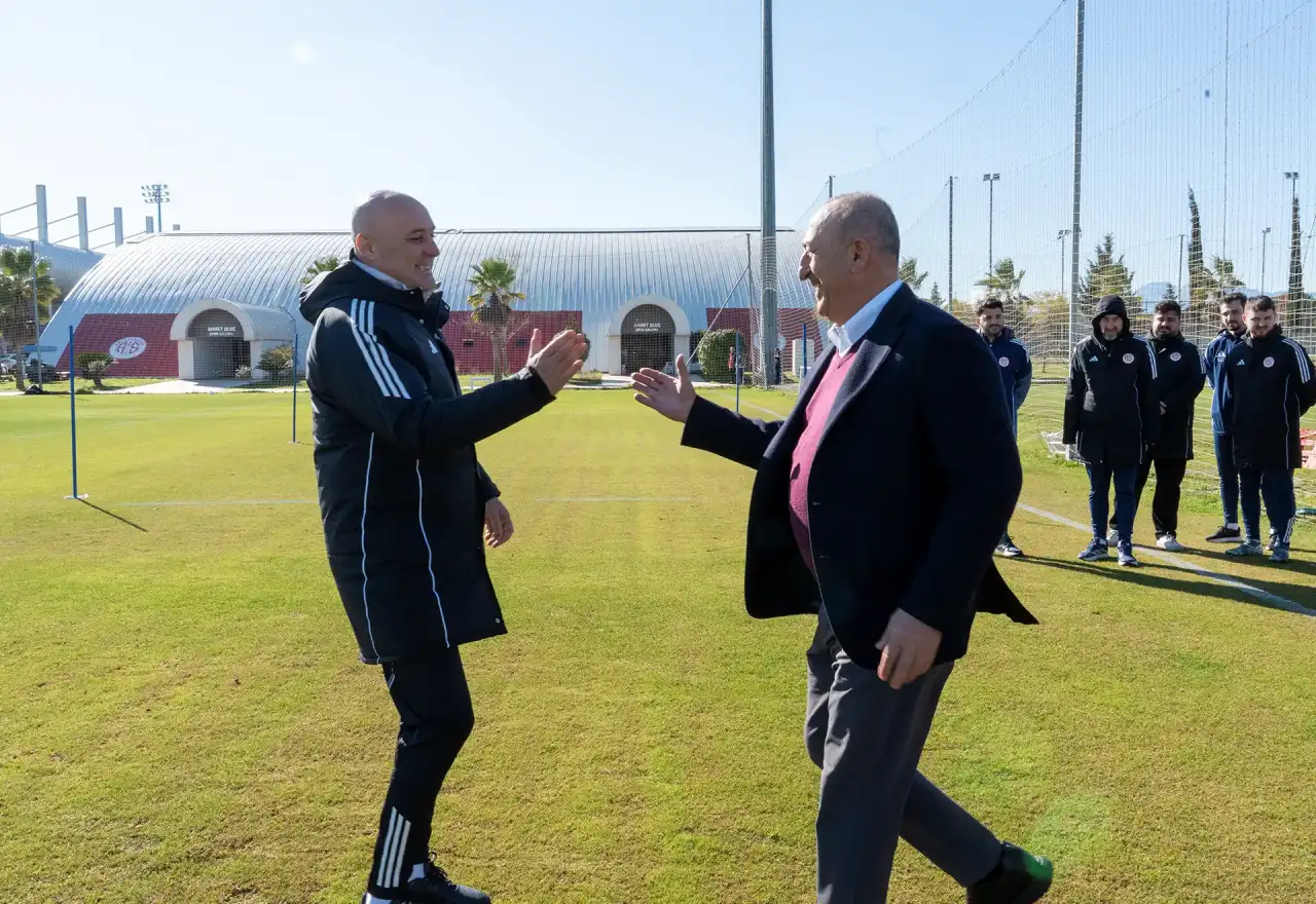 AK Parti Antalya Yönetiminden Antalyaspor’da Kritik Ziyaret! 8